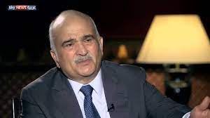 أعلن الديوان الملكي الأردني أن الملك عبدالله الثاني أوكل عمه الأمير الحسن بن طلال في التعامل مع موضوع أخيه غير الشقيق الأمير حمزة بن الحسين في إطار الأسرة الهاشمية. Ø¨ØµØ±Ø§Ø­Ø© Ù…Ø¹ Ø§Ù„Ø£Ù…ÙŠØ± Ø§Ù„Ø­Ø³Ù† Ø¨Ù† Ø·Ù„Ø§Ù„ Youtube
