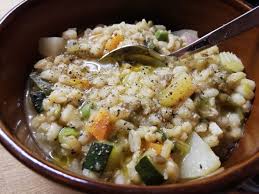 La ricetta dell'orzotto o orzetto alla trentina, ricetta tipica del trentino alto adige, la scelta dell'orzo e la cottura ottimale. Orzetto Eco Selvatica Natura Filosofia Laboratori Approfondimenti