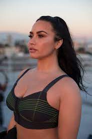 Деми ловато и новата ѝ татуировка. Demi Lovato On Twitter Demi4fabletics Https T Co Sakkz8cmpd