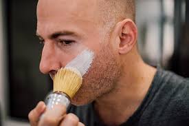 Style vestimentaire, de voir ce qui peut l'influencer et comment il se traduit en terme de consommation. Comment S Habiller Quand On Est Chauve