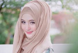 Hasil gambar untuk wanita