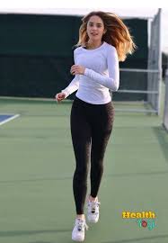 Makenzie Raine Workout Routine And Diet Plan 2020 Health Yogi In 2020 Workout Routine Best 20 Minute Workout Workout Routines For Beginners