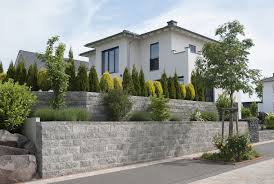 Vertica Mauer Von Rinn Betonsteine Und Natursteine Rinn Betonsteine Und Natursteine Betonblock Garten Natursteine Garten Natursteine