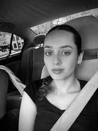 Moroccan looking for female roommates in Los Angeles?