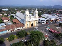 正式国名 エルサルバドル共和国 republic of el salvador 国土面積 約2万1040 （九州の約半分） 首都 サン・サルバドル san salvador 人口 約613万人 宗教 国民の大半がキリスト . ã‚¨ãƒ«ã‚µãƒ«ãƒãƒ‰ãƒ«åŸºæœ¬æƒ…å ± æ°—å€™ æœè£…ç·¨ Taptrip