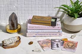 When combined with the moon tarot card, it serves as an encouragement to keep fighting for your visions and goals. How To Read Oracle Cards Like A Pro 5 Tips For Accurate Readings