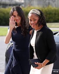 إليك جديد دوقة ساسكس #ميغان_ماركل � from her spontaneity to her elegance. Yasmina Com Ù…ÙŠØºØ§Ù† Ù…Ø§Ø±ÙƒÙ„ ÙˆÙˆØ§Ù„Ø¯ØªÙ‡Ø§ Ø¯ÙˆØ±ÙŠØ§ ÙŠØµÙ„Ø§Ù† Ø§Ù„Ù‰ Ø§Ù„ÙÙ†Ø¯Ù‚ Facebook