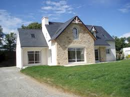 Construction D 39 Une Maison Traditionnelle En Pierre Avec Toit Ardoise A Fouesnant Dans Le Finist Maison Traditionnelle Construction Maison Maison Architecte