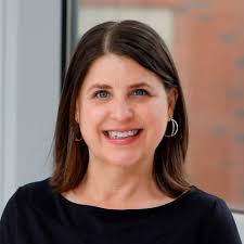 Deborah Pond's Instagram, Twitter & Facebook