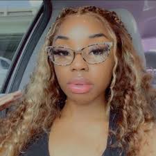 Some perfumes dont last as long. 🥱 (IYKYK😭) What are some good  recommendations for perfumes that will last me throughout the day?🤔