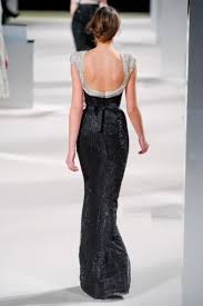 Sirt Dekolteli Abiye Modellerin De Sirt Dekolteleri Son Derece Populer Ozellikle De Yaz Ayalarinda Kolsuz Abiyeler De Sirt Dekol Moda Stilleri The Dress Elbise