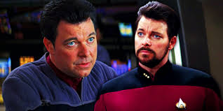 Why Riker Grew A Beard In TNG Season 2 (& Lost It In Star Trek Insurrection)