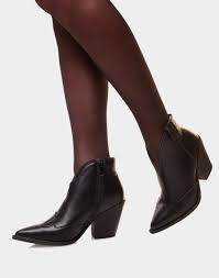 Bout pointu, magasinez pour chaussures chaussures que vous aimez en vente. Bottines Noires A Bout Pointu Et A Talon Biseaute