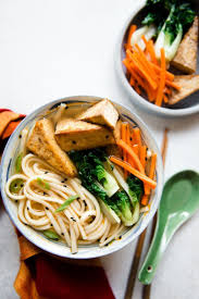 Ginger Miso Udon Noodles With Five Spice Tofu Vegan Recipe Vegetarian Recipes Udon Noodles Vegetarian Udon