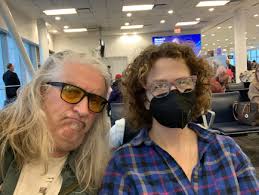 rob mclennan's blog: our reading brings all the poets to the yard :  Vancouver, part two