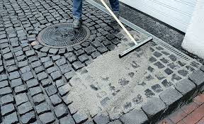 Kopfsteinpflaster Verfugen Selbst De Kopfsteinpflaster Selbstde Verfugen In 2020 Driveway Design Stone Landscaping Cobblestone Driveway