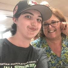 Leann Stevens's Instagram, Twitter & Facebook