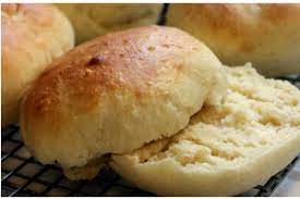 Famously Easy Keto Two Minute Burger Bun 3 Net Carbs Recipe Keto Buns Keto Recipes Easy Keto