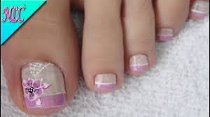 En este curso conocerás el proceso de diseño, los elementos gráficos. Disenos De Pedicure Con Flores Y Mariposas Diseno De Unas