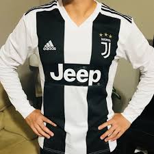 Open ended front zipper closure long sleeves with elastic cuffs elastic waistband with drawstring for perfect fit branding on left chest. Ronaldo Jersey Long Sleeve Juventus Off 57 Shuder Org