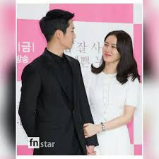 Pretty Noona Who Buys Me Food Jung Hae In Son Ye Something In The Rain Drama Rain Drama Drama Actors Actresses