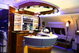Maybe you would like to learn more about one of these? Ein 18 000 Dollar Flug In Der First Class Suite Von Emirates