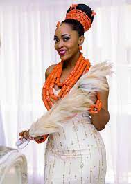 18 Pretty Perfect Traditional Nigerian Brides Aisle Perfect Traditional Wedding Attire Nigerian Bride African Bride