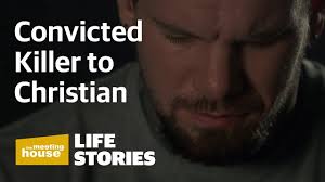 Ex-criminoso é atraído para Deus após ver pintura do rosto de Jesus: 'Ele  me salvou'