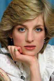 Vogue France - Did you know that the Trinity de Cartier ring has been sold  one million times all over the world? (including the ones worn by Lady Di  and Emmanuel Macron)
