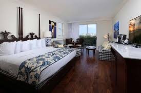 Find the best bike trails in pelican bay, fl with detailed descriptions, reviews, photos, and maps on traillink. Walking Distance To Beach Shopping Restaurants And Entertainment Review Of Inn At Pelican Bay Naples Fl Tripadvisor