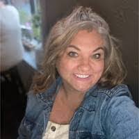 Tanya Veal's Instagram, Twitter & Facebook