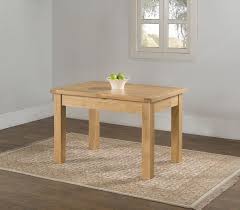 From large extendable dining tables to smaller compact dining table, here at alfred smith we can help you to find the right table for your dining room or kitchen. Aylesbury Light Oak Extending Dining Table Oak Furniture Uk