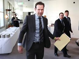 He was elected to the australian senate representing the state of queensland at the 2013. Matt Canavan Dual Citizenship Issue Senator Backflips On Defence