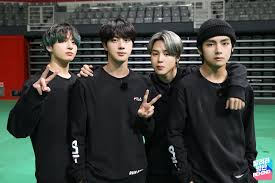 Foto jungkook foto bts jungkook fanart jungkook oppa bts bangtan boy namjoon busan jikook taehyung. Pin On Bts ì‚¬ì§„