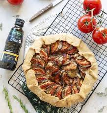Tarte Rustique Aubergines Tomates Parmesan Recette Recettes De Cuisine Recette Tarte Tomate Tarte Aubergine Tomate