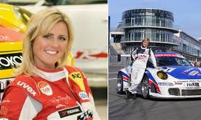 Sunday on top gear, chris harris and sabine schmitz take on the rocks at the king of the hammers. Bwcbtncb70mf M