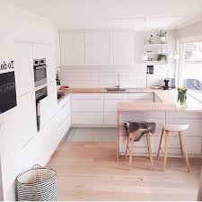 Weisse Holzkuche Sozial Club Haus Kuchen Wohnung Kuche Kuchendesign