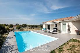 Villa De Plain Pied Avec Piscine A Castres Espaces Atypiques