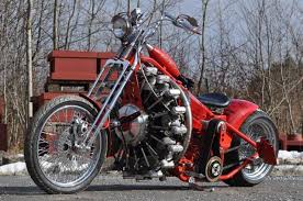 Modellnews Der Rote Baron Motorrad Motorroller Getunte Motorrader