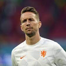 Documents have been checked and completed. Barca Last Minute Versuch Bei De Jong