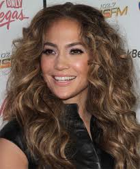 See more ideas about jennifer lopez hair, jlo hair, jennifer lopez. Jennifer Lopez Long Curly Light Brunette Hairstyle With Dark Blonde Highlights