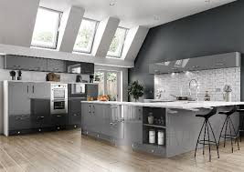 The clean lines and contemporary styling of a high gloss finish create a bold statement in any kitchen. Vivo High Gloss Dust Grey Kitchen Doors From 13 08