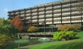 It was designed by eero saarinen in the 60's, however he died before the construction was completed, so kevin roche took over to finalise the building. John Deere World Headquarters In Moline Illinois Kid Friendly Attractions Trekaroo