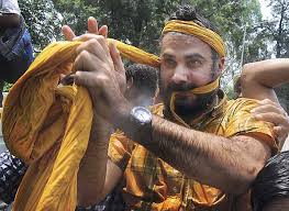 Sidhu won on a bharatiya janata party ticket from the amritsar seat in the indian general like sidhu, his wife too was a bjp mla before she joined the congress. Outlook India Photo Gallery Navjot Singh Sidhu