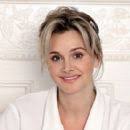 Debbie Travis photos