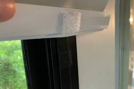 Maybe you would like to learn more about one of these? Installer Un Store Encastre Pour Les Puits De Lumiere De Votre Vr