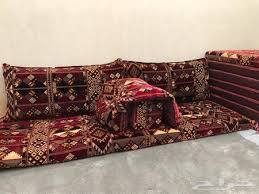 مجلس رجال ارضي كنب ارضي شعبي