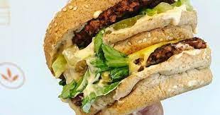 Plant Power Fast Food An All Vegan Eatery Opened Their Second Location This Week But That S Not Even The Best Part This New L Food Vegan Restaurants Burger