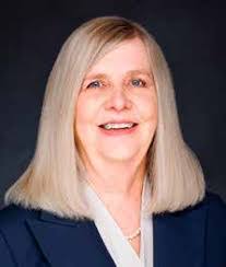 Betsy Blum's Instagram, Twitter & Facebook