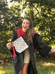 Minute, with stress on the first syllable, a short vowel i and kind of a schwa vowel i sound where the u is, is the one that can be sixty seconds, or just a short amount of time. Cate Minute Are Un Grad